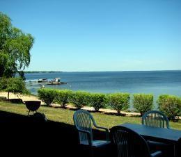 Beachfront Hotel Houghton Lake